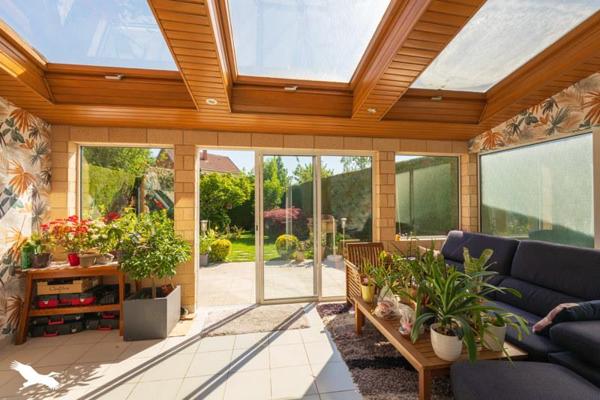 Maison à vendre |  Voisins-le-Bretonneux |  6 pièces | 146 m²