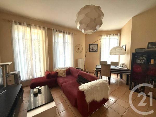 Appartement F3 à vendre  3 pièces - 70,25 m 2   MAGNY LE HONGRE  - 77