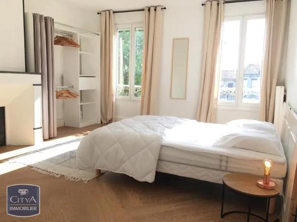 Appartement à louer 3 pièces 77.65m² Agen (47000)