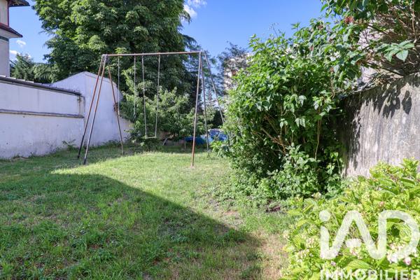 Maison à vendre 10 pièces 189,37 m² Bois-Colombes
