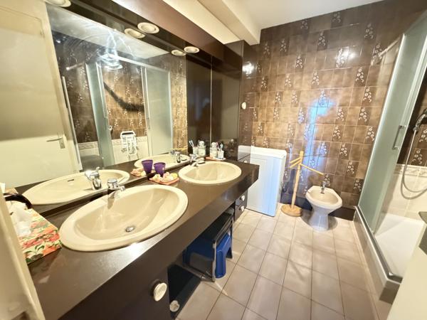 APPARTEMENT FACE MER