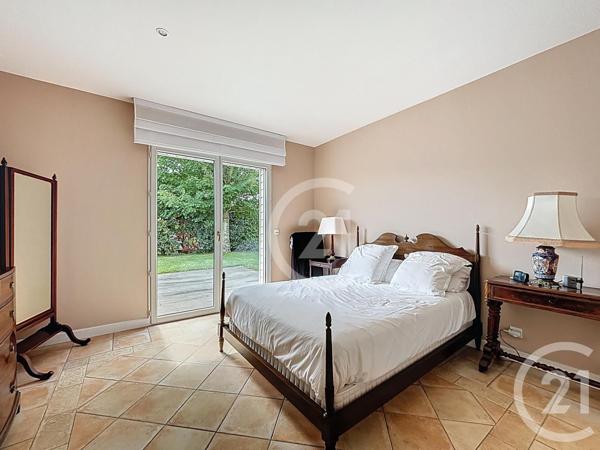 Maison à vendre  8 pièces - 180 m2 THUE ET MUE - 14