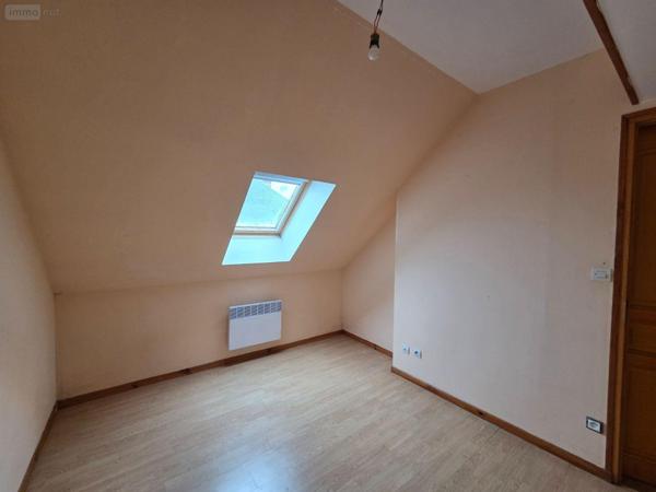 Appartement à louer à Vailly-sur-Aisne dans l'Aisne (02370), ref : 02072/230