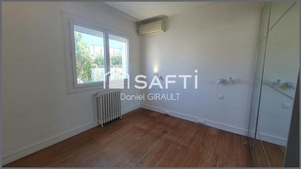 Ses atouts pour cet appartement résident dans son agencement fonctionnel, quartier recherché, garage et place de parking privé avec borne de recharge