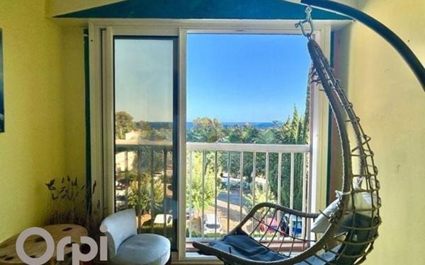 Appartement à vendre    2 pièces • 34 m2 Fréjus