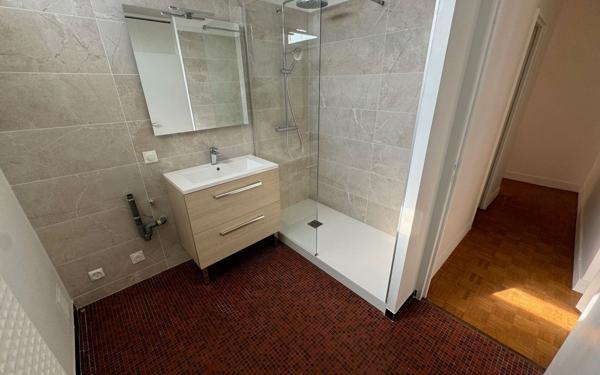 Appartement à louer    2 pièces • 52 m2 Saint-Dizier