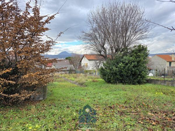 Terrain constructible - 779m2