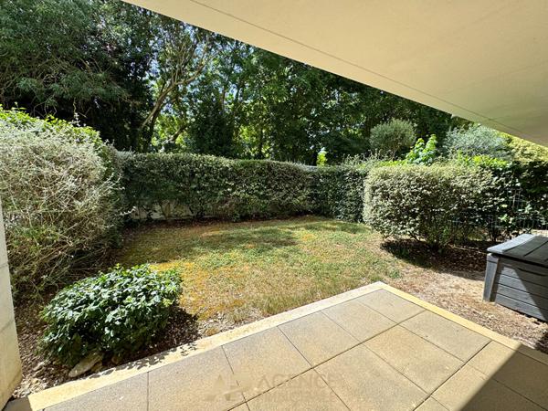 Appartement - T2 - 42m2 - Jardin - Parking - La Rochelle Médiathèque (Ville en bois) 295 000 € **  - Référence  JH736D2