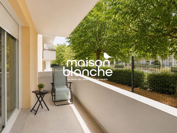 Appartement T2 bis avec balcon et parking