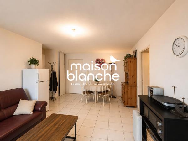 Appartement T2 bis avec balcon et parking