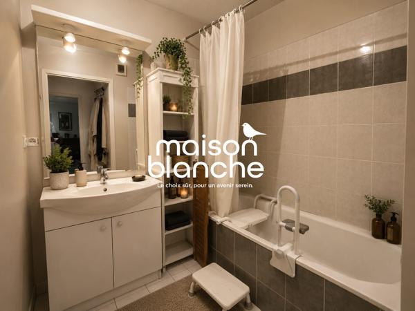 Appartement T2 bis avec balcon et parking