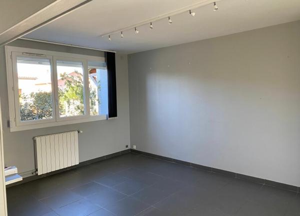 Maison à louer    4 pièces • 98 m2 Dax