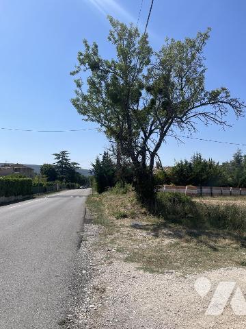 Terrain à bâtir de 1 977 m² – Banon (04)