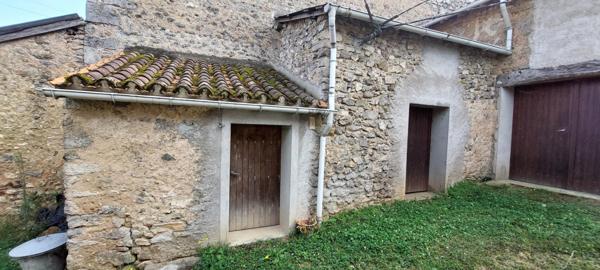 maison de village en pierre