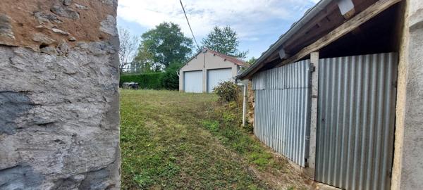 maison de village en pierre