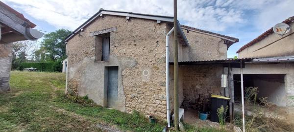 maison de village en pierre