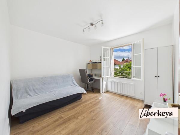 Maison familiale 160 m² – 5 chambres – Terrain de 500 m² – Sous-sol total