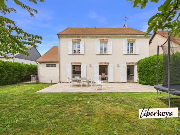 Maison familiale 160 m² – 5 chambres – Terrain de 500 m² – Sous-sol total