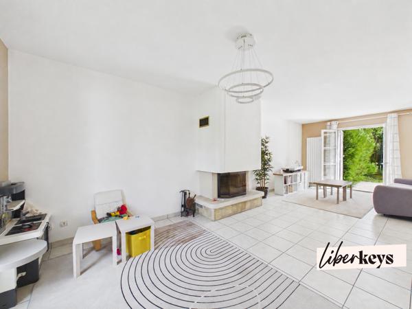 Maison familiale 160 m² – 5 chambres – Terrain de 500 m² – Sous-sol total