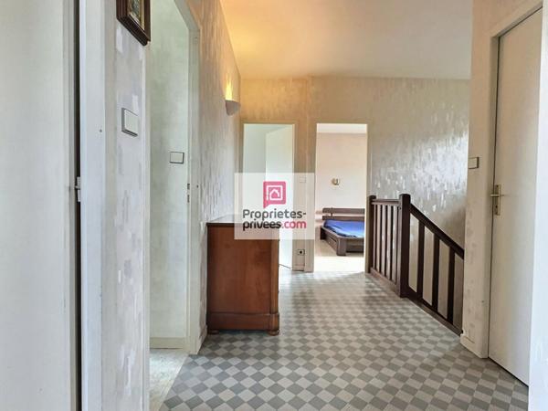 DEPT 33 - MERIGNAC ARLAC - Maison 6 pièce(s) 135 m2 avec jardin de 492m2 et un garage de 25m2