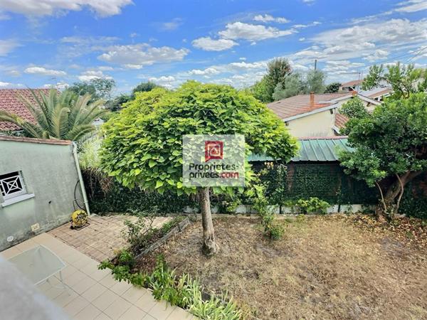 DEPT 33 - MERIGNAC ARLAC - Maison 6 pièce(s) 135 m2 avec jardin de 492m2 et un garage de 25m2