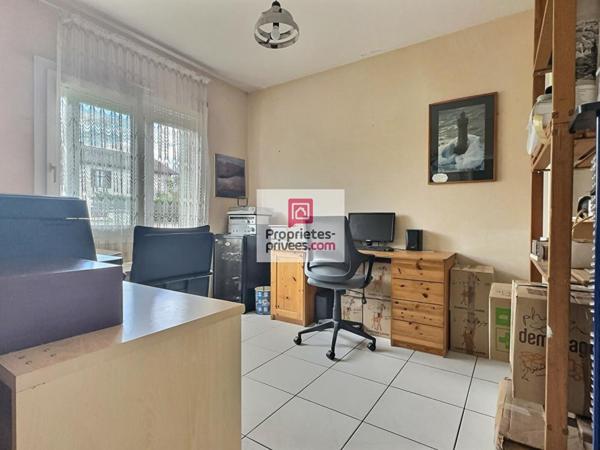 DEPT 33 - MERIGNAC ARLAC - Maison 6 pièce(s) 135 m2 avec jardin de 492m2 et un garage de 25m2