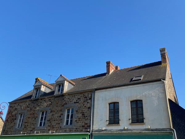 Maison de ville à rénover – 115 m² – Stationnement – Châteauneuf-d’Ille-et-Vilaine