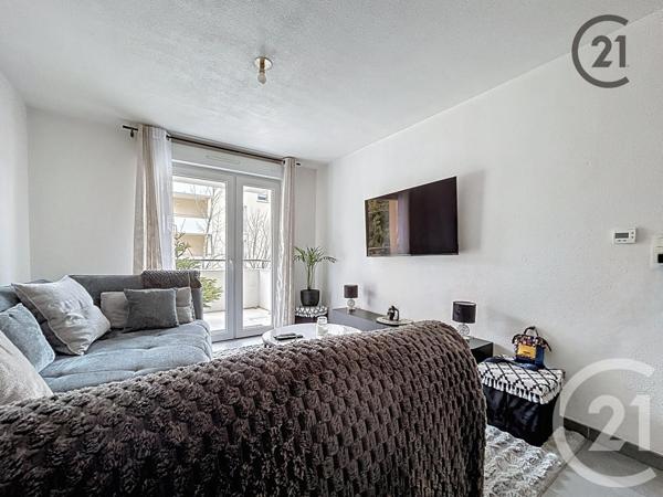 Appartement F2 à vendre  2 pièces - 43,90 m2 STE SAVINE - 10