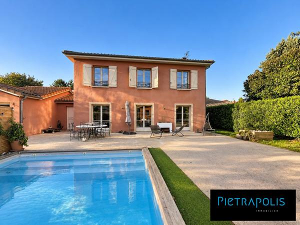CIVRIEUX CENTRE – Belle maison 178 m² – Piscine & Pool House – 4 chambres – DPE B