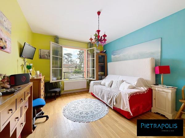 CIVRIEUX CENTRE – Belle maison 178 m² – Piscine & Pool House – 4 chambres – DPE B