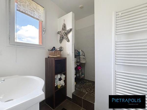 CIVRIEUX CENTRE – Belle maison 178 m² – Piscine & Pool House – 4 chambres – DPE B