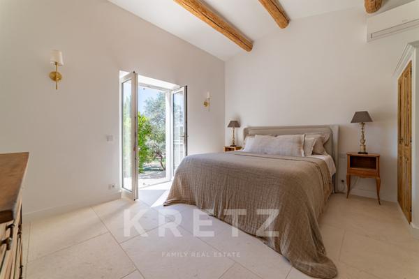 Élégance du Mas en pierre sèche, vue spectaculaire du Luberon – Gordes