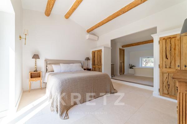 Élégance du Mas en pierre sèche, vue spectaculaire du Luberon – Gordes