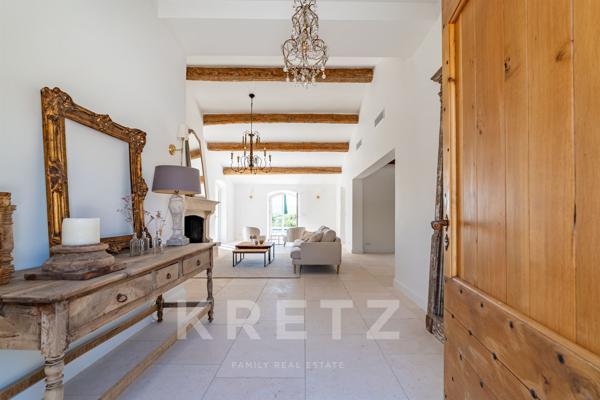 Élégance du Mas en pierre sèche, vue spectaculaire du Luberon – Gordes