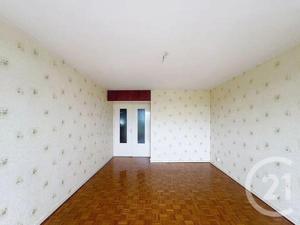 Appartement F3 à vendre  3 pièces - 67 m 2   VALENTIGNEY  - 25