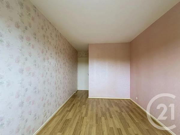 Appartement F3 à vendre  3 pièces - 67 m 2   VALENTIGNEY  - 25