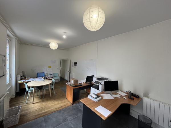 Bureaux à louer d'une surface de 42 m2 dans la quartier Dunois à Orléans