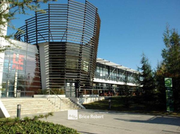 Bureaux à louer à Saint-Priest emplacement stratégique design moderne