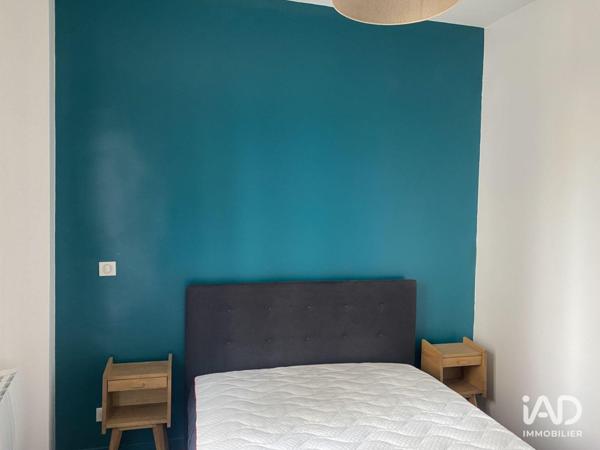 Location appartement 2 pièces 32 m² Paris 18