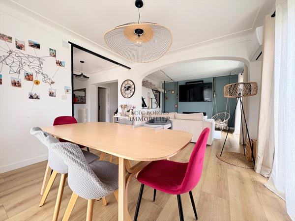 Maison
         9 pièces
        - 300 m² Bien prestige 840 000 € *