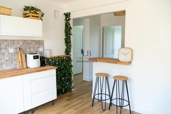 Maison
         9 pièces
        - 300 m² Bien prestige 840 000 € *