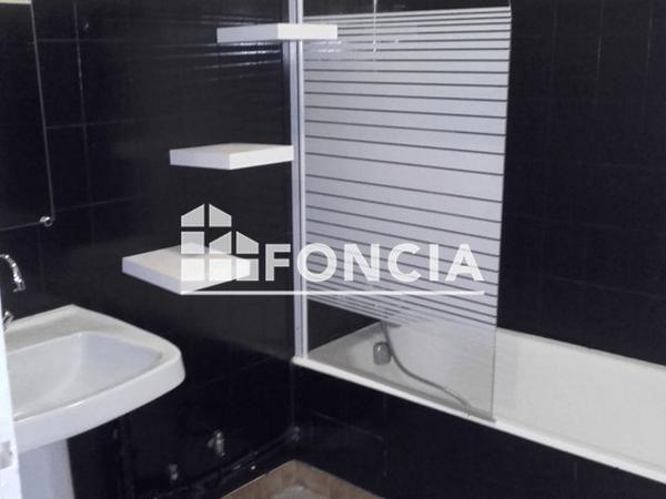 Location Studio 30.8 m² - 6-8 RUE DE L ABERUT Albertville 73200