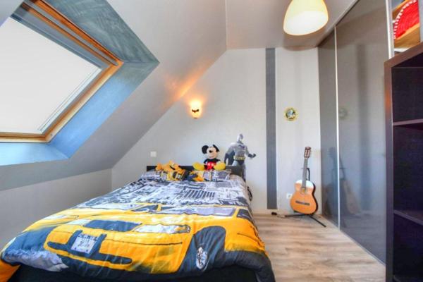 Maison  récente 4 chambres sur 1500 m2 au calme