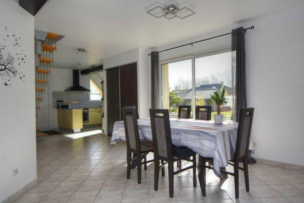 Maison  récente 4 chambres sur 1500 m2 au calme