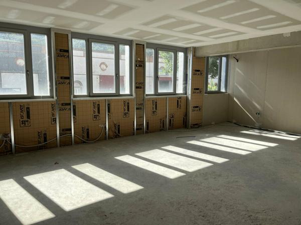 BUREAUX à VENDRE de 152 m²