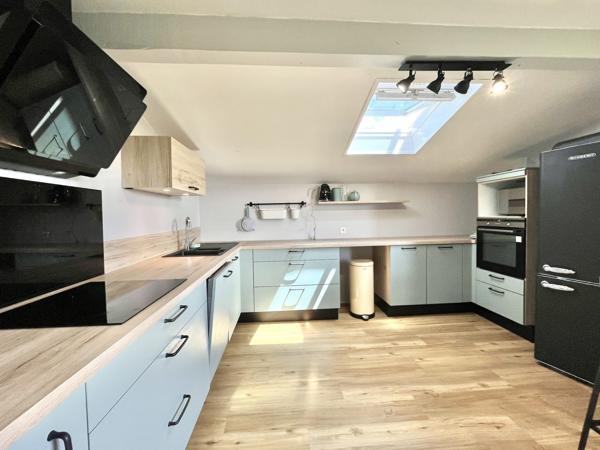 HAUTEUR ANNECY-LE-VIEUX - T5 de 115 m2 RÉNOVÉ - CAVE - 2 PARKI