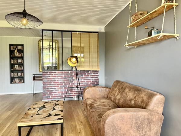 HAUTEUR ANNECY-LE-VIEUX - T5 de 115 m2 RÉNOVÉ - CAVE - 2 PARKI