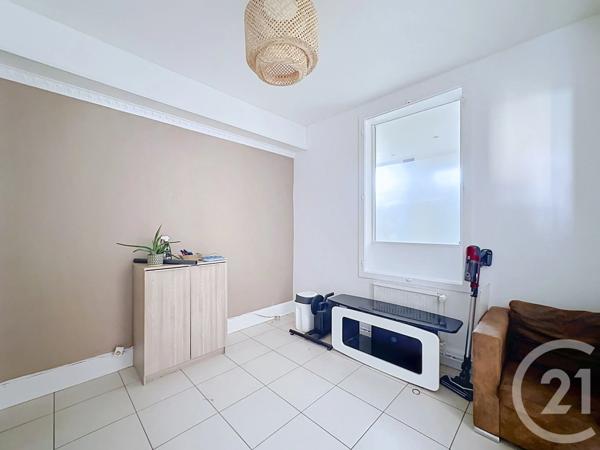Appartement F3 à vendre  3 pièces - 68,86 m 2   BELFORT  - 90