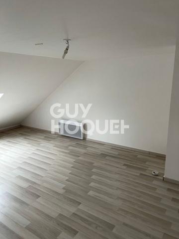 Appartement d'environ 60 m2 au sol en duplex disposant d'une chambre en centre ville de veneux les sablons.