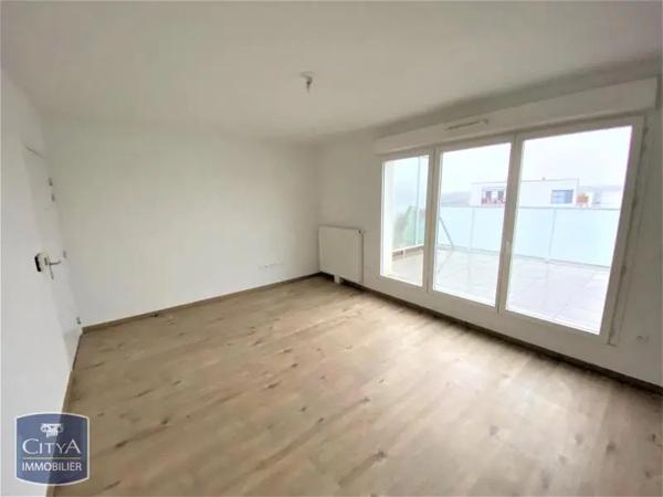 Appartement à louer 4 pièces 74.57m² Lormont (33310)